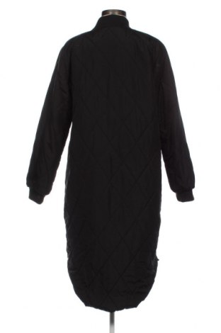 Γυναικείο μπουφάν ONLY Carmakoma, Μέγεθος L, Χρώμα Μαύρο, Τιμή 23,97 €