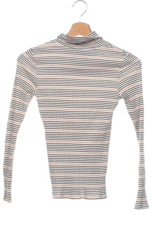 Παιδική μπλούζα C&A, Μέγεθος 12-13y/ 158-164 εκ., Χρώμα Πολύχρωμο, Τιμή 3,20 €