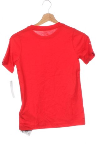 Детска тениска Nike, Размер 7-8y/ 128-134 см, Цвят Червен, Цена 44,00 лв.