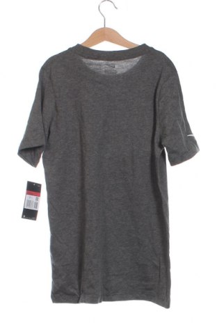Παιδικό μπλουζάκι Nike, Μέγεθος 10-11y/ 146-152 εκ., Χρώμα Γκρί, Τιμή 16,67 €