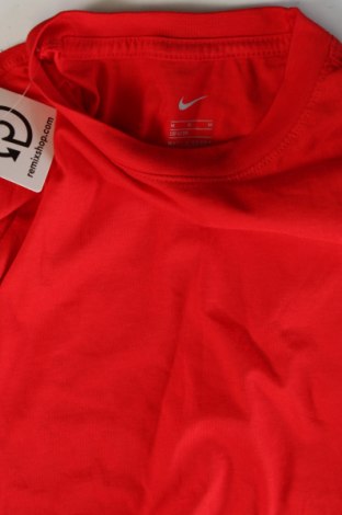 Детска тениска Nike, Размер 8-9y/ 134-140 см, Цвят Червен, Цена 21,56 лв.