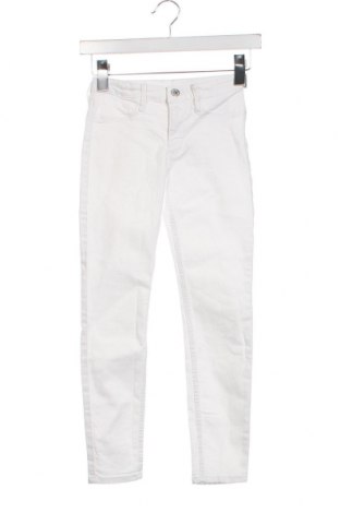 Dziecięce jeansy H&M, Rozmiar 8-9y/ 134-140 cm, Kolor Biały, Cena 44,40 zł