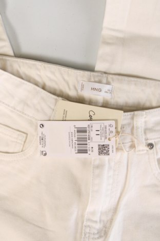 Kinderjeans Mango, Größe 9-10y/ 140-146 cm, Farbe Weiß, Preis € 12,37