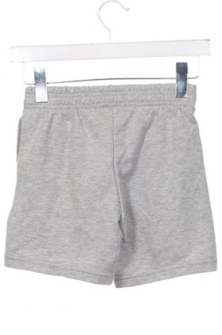 Pantaloni scurți pentru copii Hummel, Mărime 7-8y/ 128-134 cm, Culoare Gri, Preț 41,05 Lei