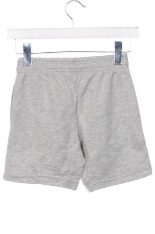Kinder Shorts Hummel, Größe 6-7y/ 122-128 cm, Farbe Grau, Preis 20,10 €