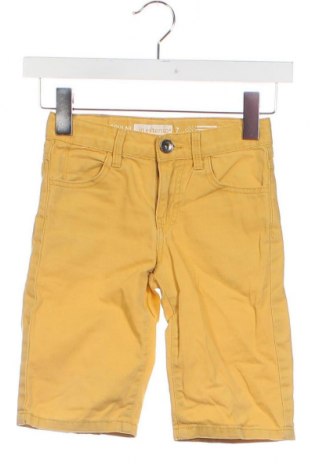 Детски къс панталон In Extenso, Размер 7-8y/ 128-134 см, Цвят Жълт, Цена 8,47 лв.