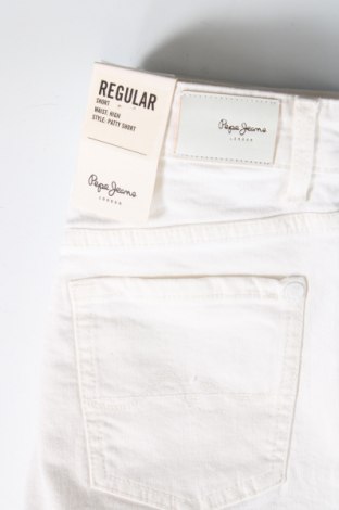 Pantaloni scurți pentru copii Pepe Jeans, Mărime 11-12y/ 152-158 cm, Culoare Alb, Preț 178,95 Lei