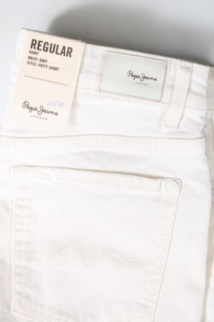 Pantaloni scurți pentru copii Pepe Jeans, Mărime 15-18y/ 170-176 cm, Culoare Alb, Preț 75,16 Lei