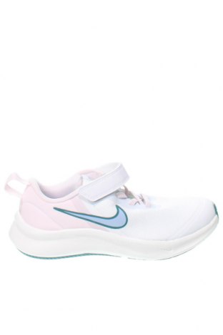 Детски обувки Nike, Размер 33, Цвят Многоцветен, Цена 62,00 лв.