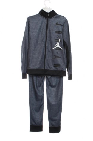 Детски спортен екип Air Jordan Nike, Размер 10-11y/ 146-152 см, Цвят Сив, Цена 119,00 лв.