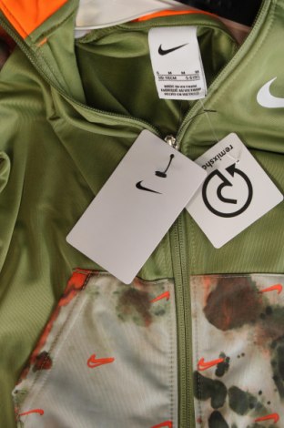 Детски спортен екип Nike, Размер 4-5y/ 110-116 см, Цвят Зелен, Цена 99,00 лв.