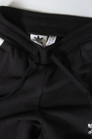 Dziecięce spodnie sportowe Adidas Originals, Rozmiar 4-5y/ 110-116 cm, Kolor Czarny, Cena 210,57 zł