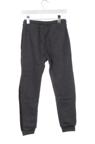 Pantaloni de trening, pentru copii Chevignon, Mărime 13-14y/ 164-168 cm, Culoare Gri, Preț 65,58 Lei