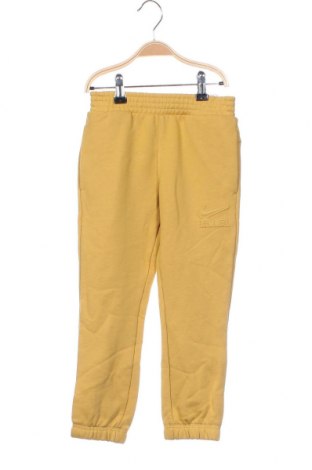Παιδική κάτω φόρμα Nike, Μέγεθος 4-5y/ 110-116 εκ., Χρώμα Κίτρινο, Τιμή 22,11 €