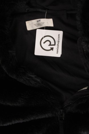 Detská bunda  H&M, Veľkosť 15-18y/ 170-176 cm, Farba Čierna, Cena  9,53 €