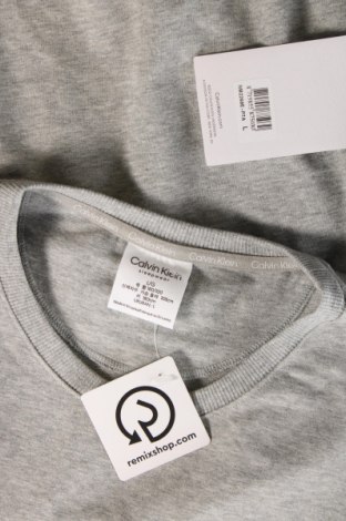 Pánské tričko  Calvin Klein, Velikost L, Barva Šedá, Cena  1 348,00 Kč