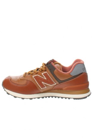 Мъжки обувки New Balance, Размер 43, Цвят Кафяв, Цена 203,00 лв.
