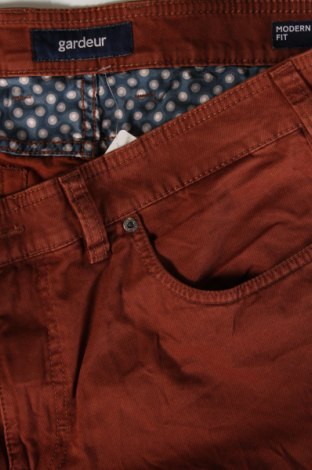 Pantaloni de bărbați Atelier GARDEUR, Mărime L, Culoare Maro, Preț 81,58 Lei