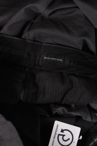 Herrenhose Hugo Boss, Größe L, Farbe Grau, Preis € 46,72