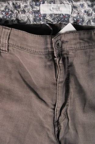 Ανδρικό παντελόνι Brax, Μέγεθος XL, Χρώμα Γκρί, Τιμή 19,18 €