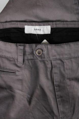 Pantaloni de bărbați Brax, Mărime L, Culoare Gri, Preț 81,58 Lei