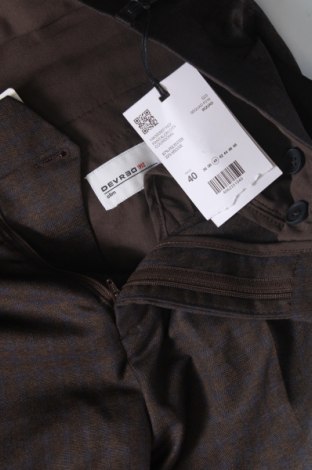 Мъжки панталон Devred 1902, Размер M, Цвят Кафяв, Цена 9,20 лв.