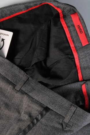 Herrenhose Hugo Boss, Größe M, Farbe Grau, Preis € 95,34