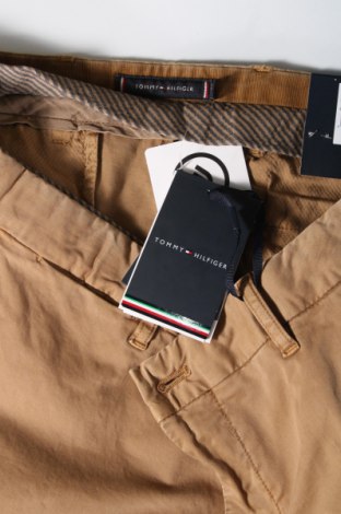 Pantaloni de bărbați Tommy Hilfiger, Mărime L, Culoare Maro, Preț 369,08 Lei