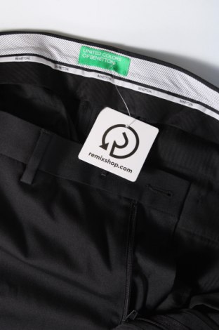 Pantaloni de bărbați United Colors Of Benetton, Mărime L, Culoare Negru, Preț 305,92 Lei