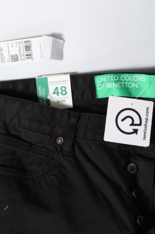 Pantaloni de bărbați United Colors Of Benetton, Mărime M, Culoare Negru, Preț 305,92 Lei