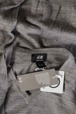 Herrenpullover H&M, Größe S, Farbe Grau, Preis 14,08 €