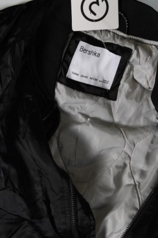 Pánska bunda  Bershka, Veľkosť XS, Farba Čierna, Cena  27,22 €