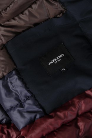 Ανδρικό μπουφάν Jack & Jones, Μέγεθος XL, Χρώμα Μπλέ, Τιμή 26,16 €