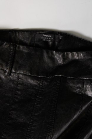 Rock Bershka, Größe M, Farbe Schwarz, Preis 4,50 €