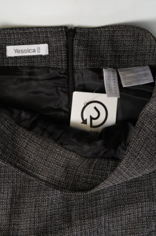 Φούστα Yessica, Μέγεθος M, Χρώμα Γκρί, Τιμή 4,52 €