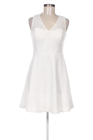 Kleid, Größe M, Farbe Weiß, Preis 12,56 €