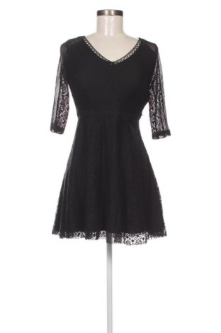 Šaty  Bershka, Veľkosť M, Farba Čierna, Cena  4,27 €