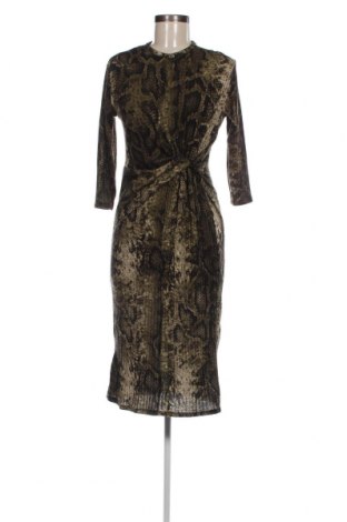 Kleid Bershka, Größe M, Farbe Grün, Preis 4,84 €