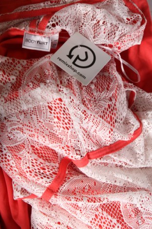 Šaty  Body Flirt, Veľkosť XL, Farba Červená, Cena  25,65 €