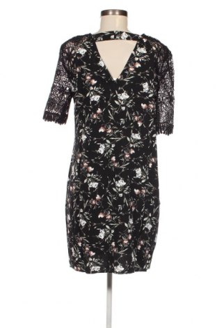 Kleid Irl, Größe M, Farbe Mehrfarbig, Preis 7,82 €