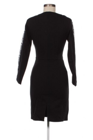 Kleid Irl, Größe M, Farbe Schwarz, Preis 10,99 €