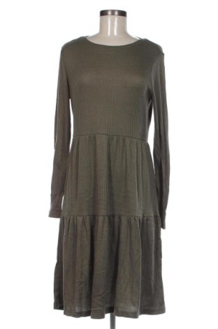 Kleid Janina, Größe M, Farbe Grün, Preis 3,83 €