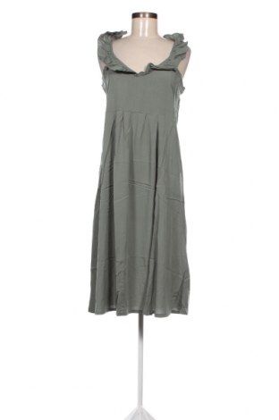 Kleid Lascana, Größe M, Farbe Grün, Preis 10,67 €