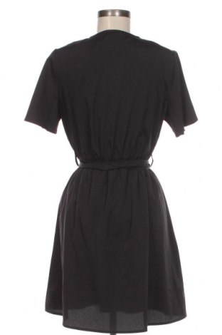 Kleid NA-KD, Größe M, Farbe Schwarz, Preis 15,97 €