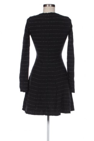 Kleid Nikkie, Größe M, Farbe Schwarz, Preis 10,84 €