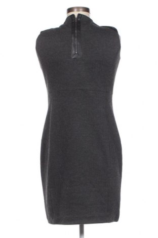 Kleid Opus, Größe M, Farbe Grau, Preis € 14,84