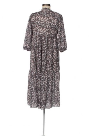 Kleid Pull&Bear, Größe S, Farbe Mehrfarbig, Preis € 9,00