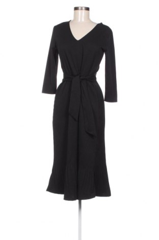 Φόρεμα Reserved, Μέγεθος M, Χρώμα Μαύρο, Τιμή 10,76 €