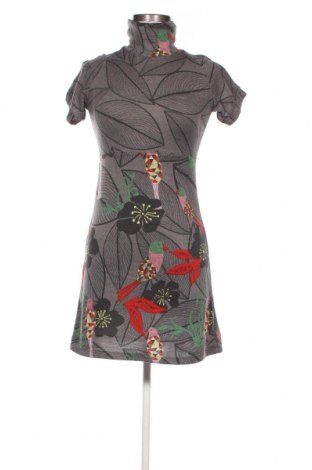Kleid Smash, Größe S, Farbe Mehrfarbig, Preis 12,11 €