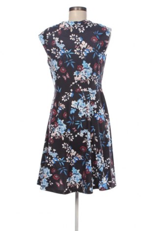Kleid Taifun, Größe M, Farbe Mehrfarbig, Preis 29,82 €